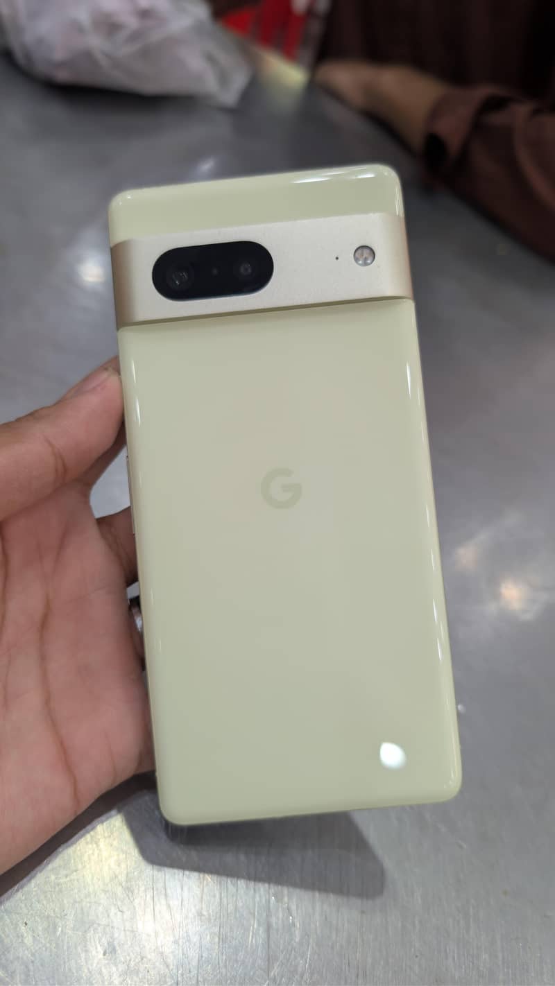 Google Pixel 7 3