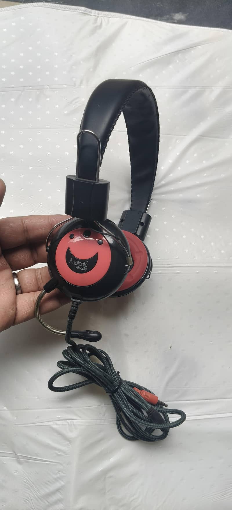 Audionic headphone + Mic 1