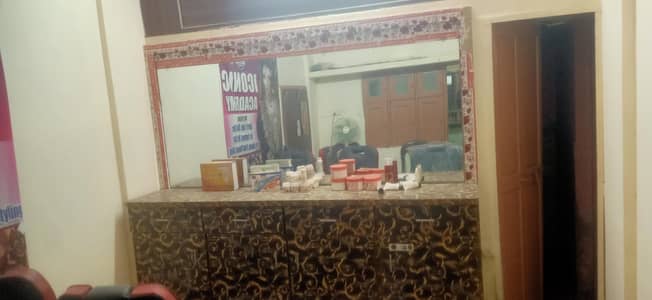 beautician counter with Mirror for sale