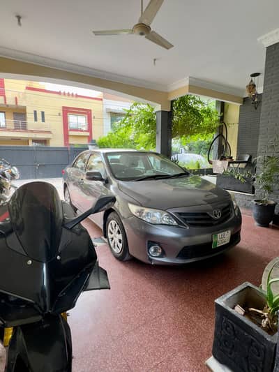 Toyota Corolla GLI 2012