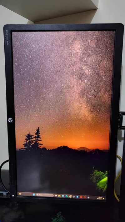 HP EliteDisplay E221 LCD 21.5 inches for sale