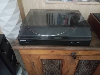 DYNAVOX TURNTABLE