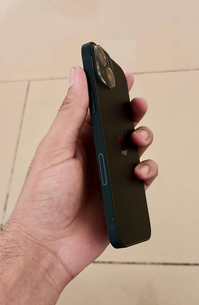 Apple iPhone 14 plus 3