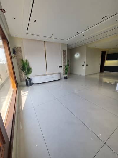 FOR SALE: PREMIUM SLIGHTLY USED 3+3 BEDROOM BUNGALOW DHA PHASE 6, KARACHI
