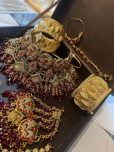 Royal Maroon & Gold bridal jewellery set
