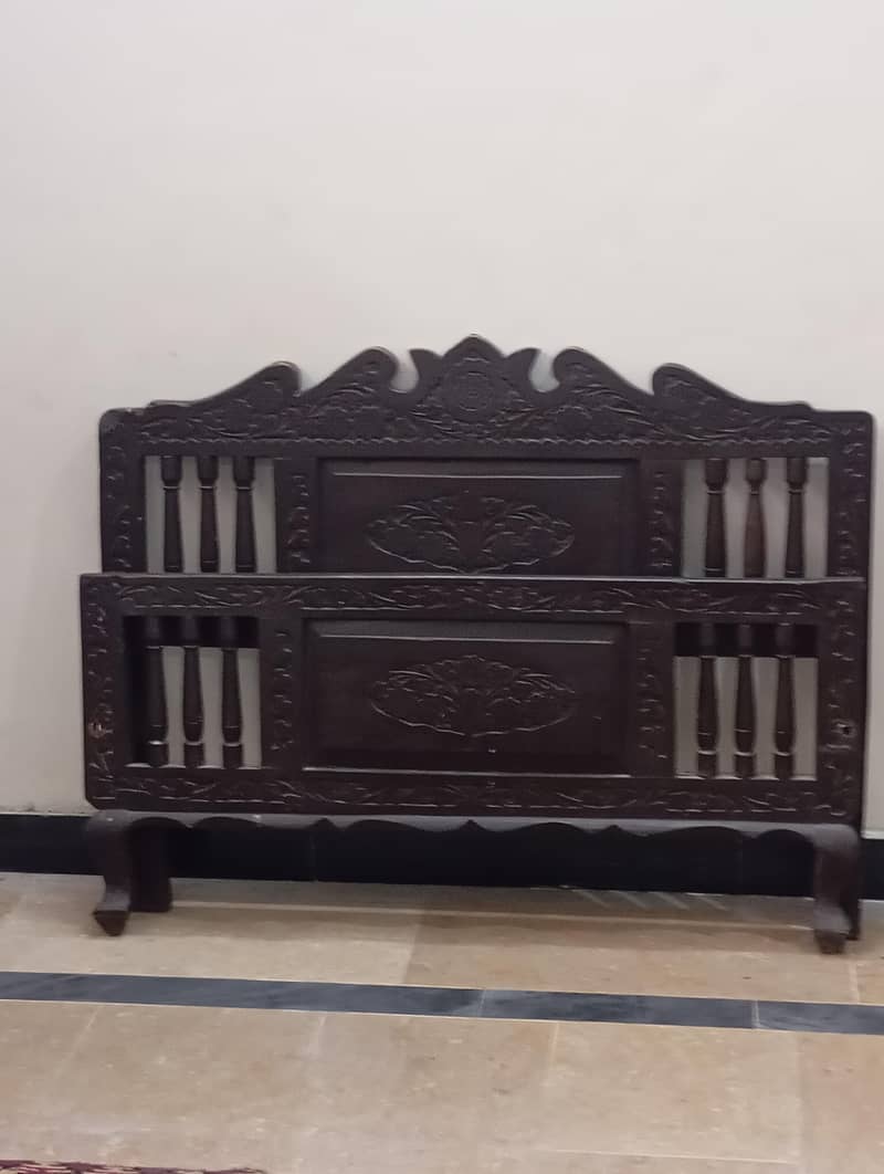 Single bed 0