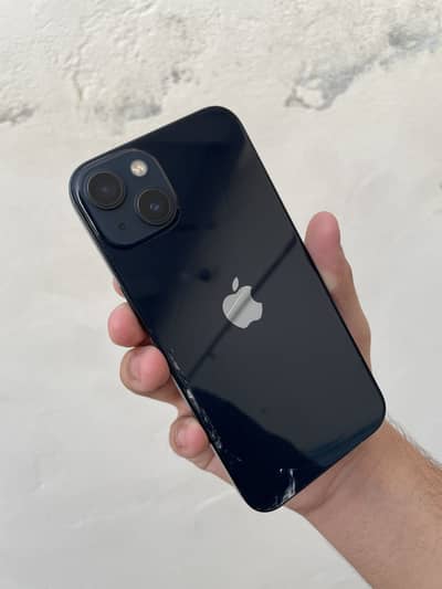 Apple iPhone 13