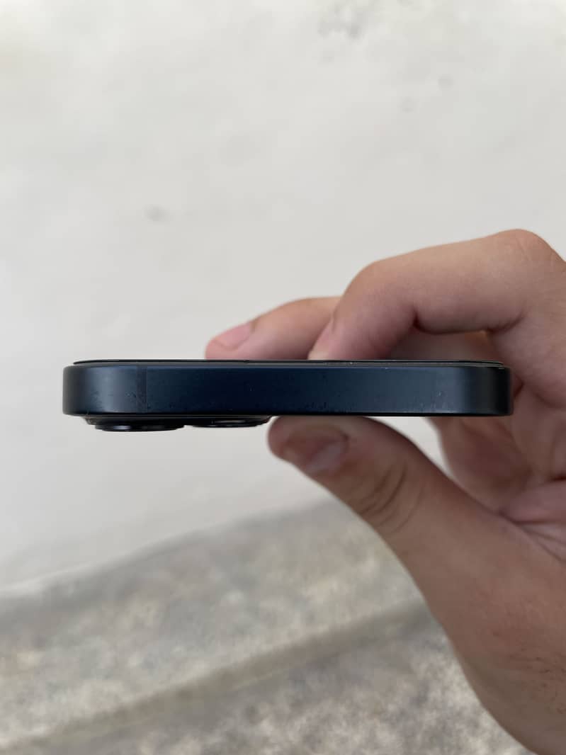 Apple iPhone 13 3