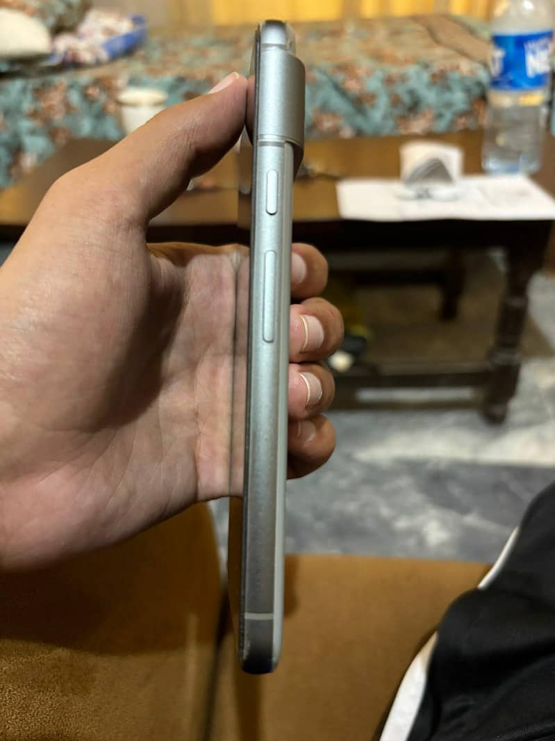 Google Pixel 8 2