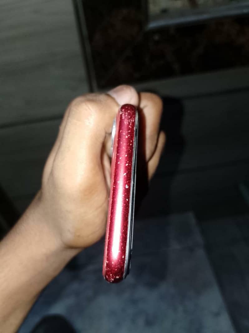 Apple iPhone 11 4