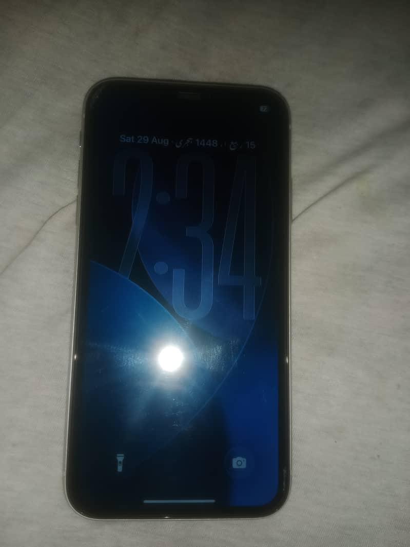 iPhone 11 10/10 4