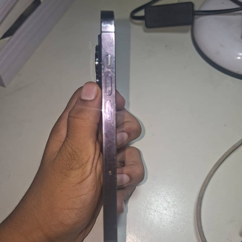 Apple iPhone 14 Pro 3