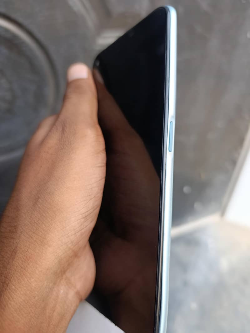 OPPO A76 5