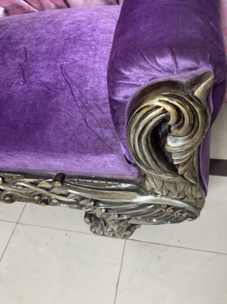 SETTEE SOFA 3