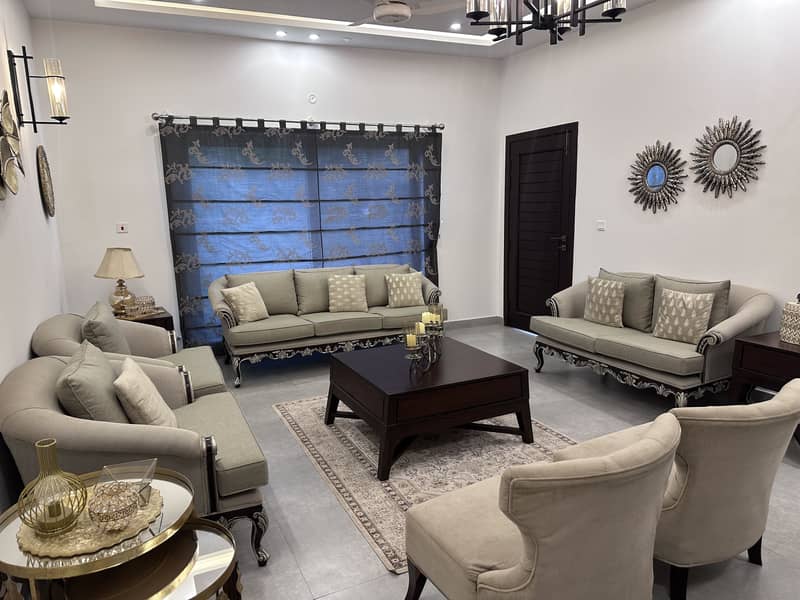 7 Seater Solid Sheehan Wood sofa set 3