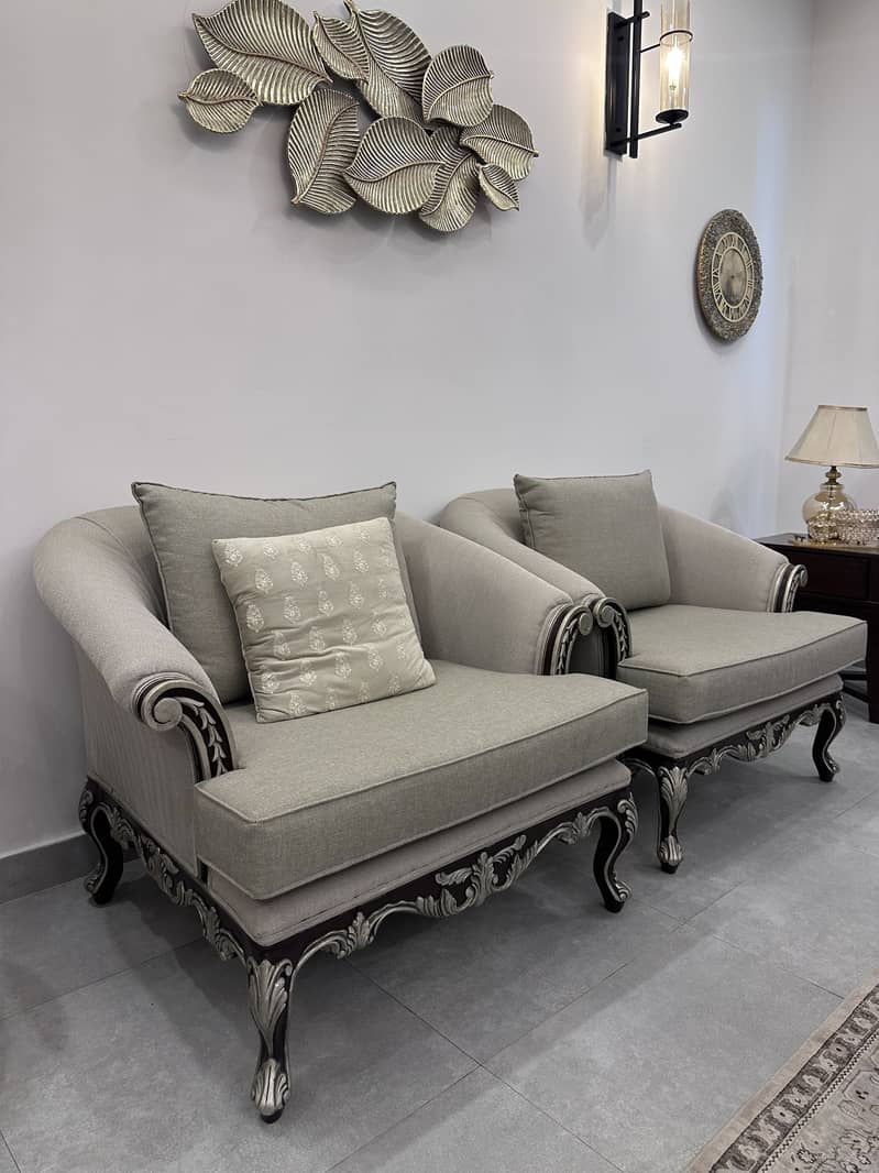 7 Seater Solid Sheehan Wood sofa set 4