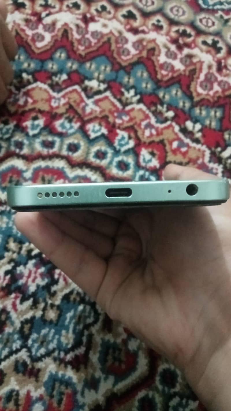 Tecno SPARK 30C 4
