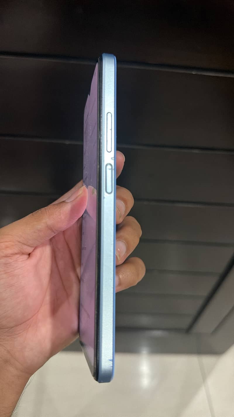 OPPO A17 4