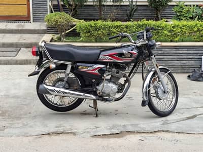 CG 125 2024