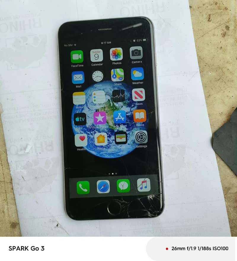 Apple iPhone 6 Plus 0