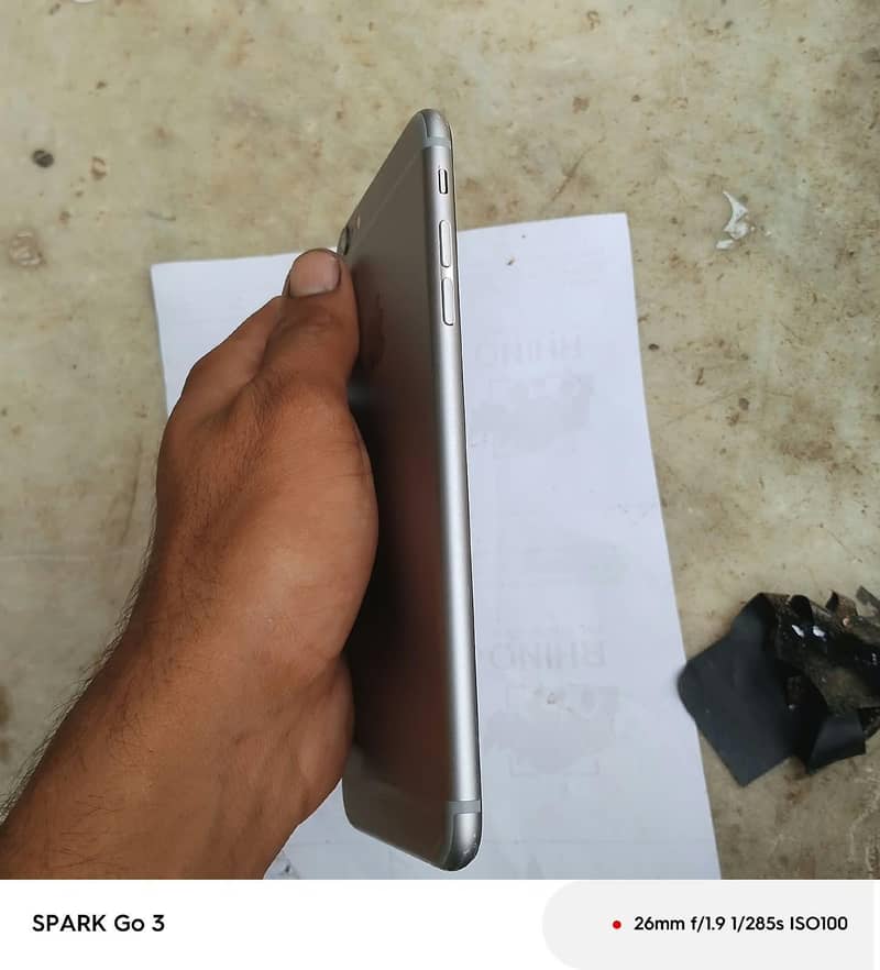 Apple iPhone 6 Plus 2