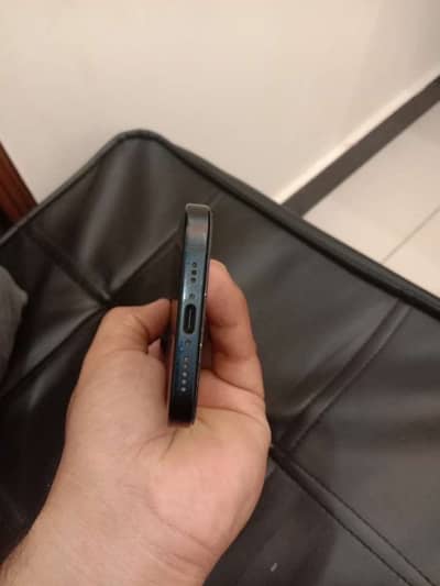 Apple iPhone 15