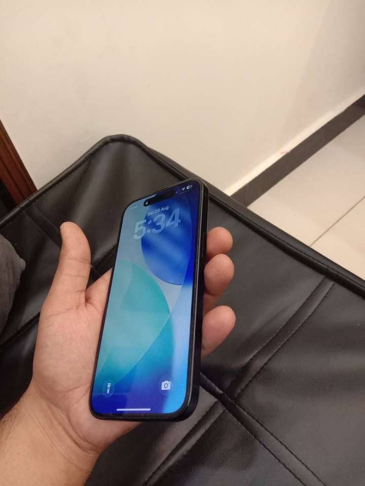 Apple iPhone 15 2