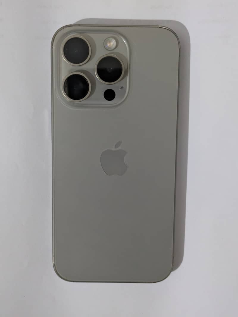 Apple iPhone 15 Pro 3
