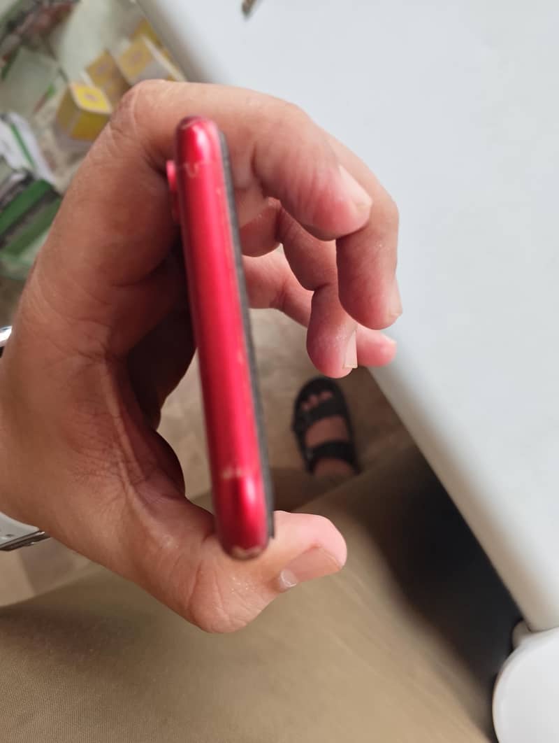 Apple iPhone XR 1