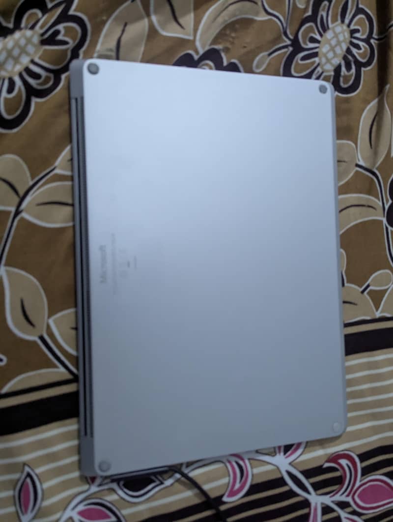 Microsoft surface laptop 2 2