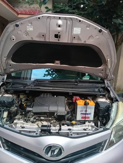 Toyota Vitz 2012