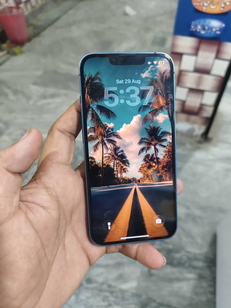 Apple iPhone 13 3