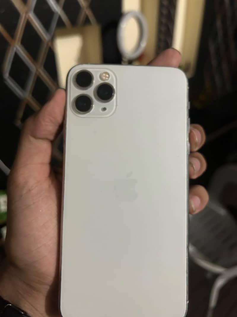 Apple iPhone 11 Pro Max 0