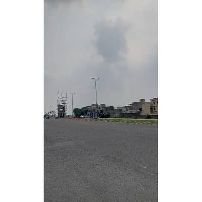 10 Marla Plot Available For Sale