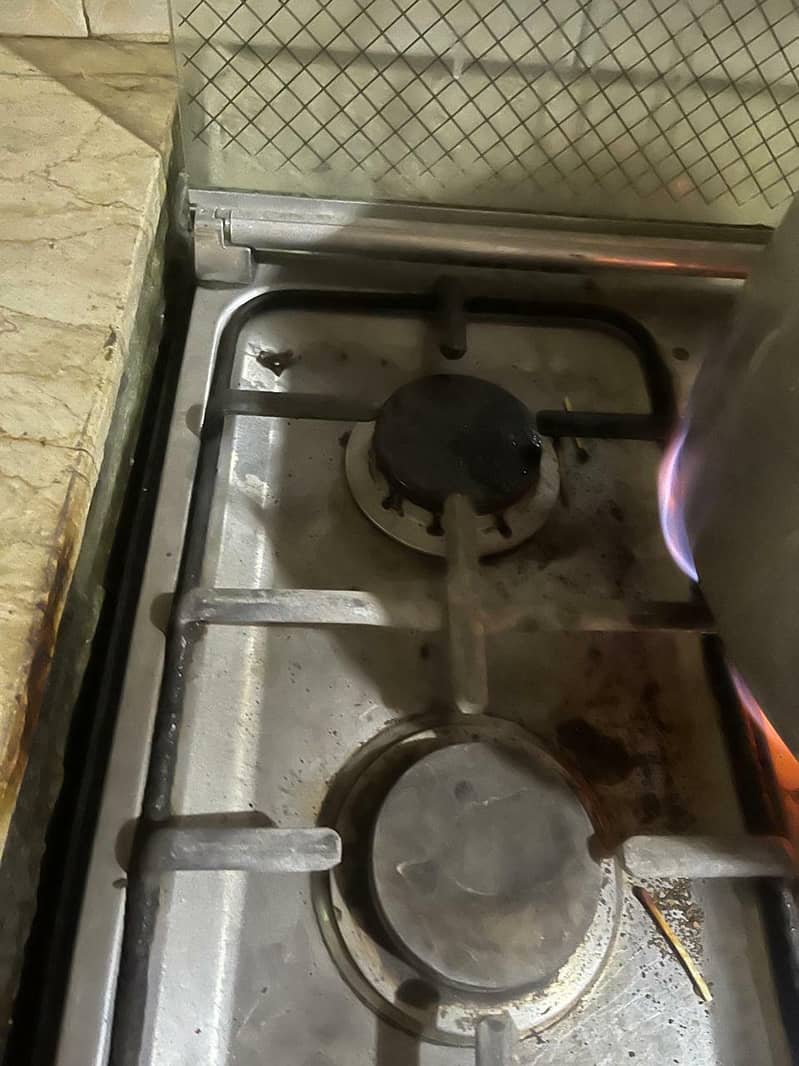 kitchen stove 1