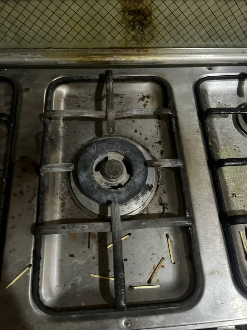 kitchen stove 7