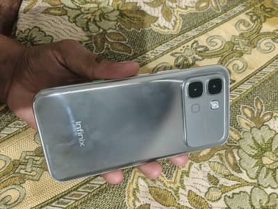 Infinix note edge 5g (8/256)
