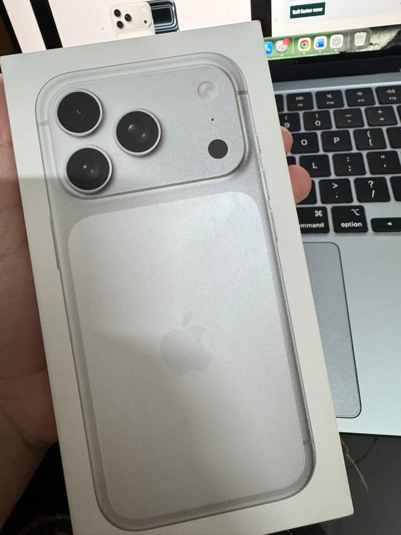 Apple iPhone 17 Pro 2
