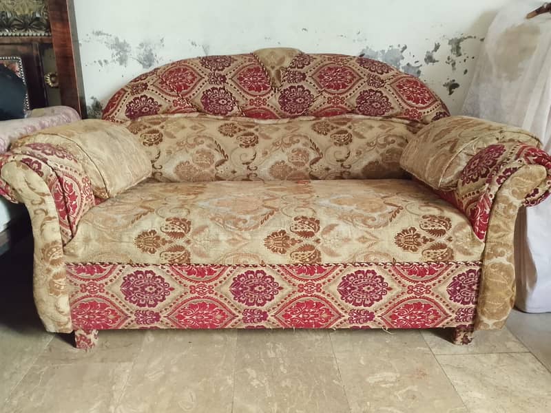 5 seater sofa 0