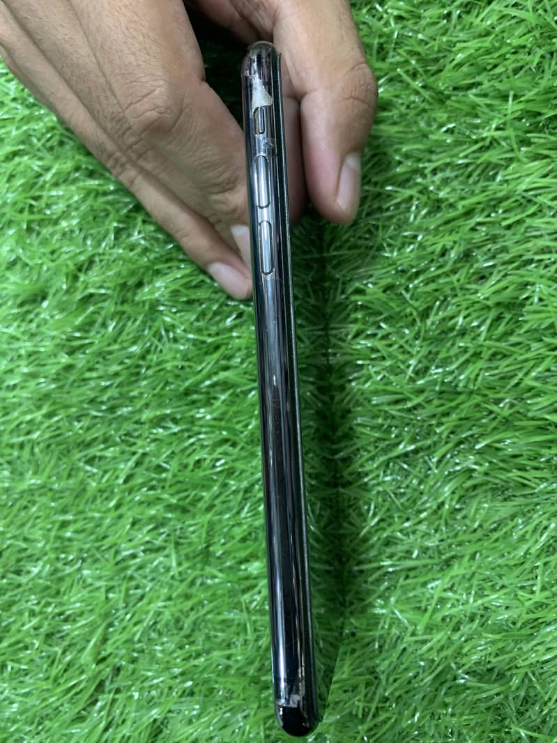 Apple iPhone X 1