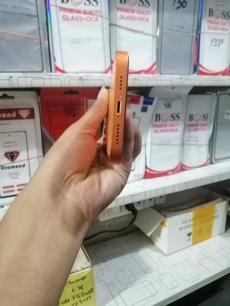 Apple iPhone XR 3