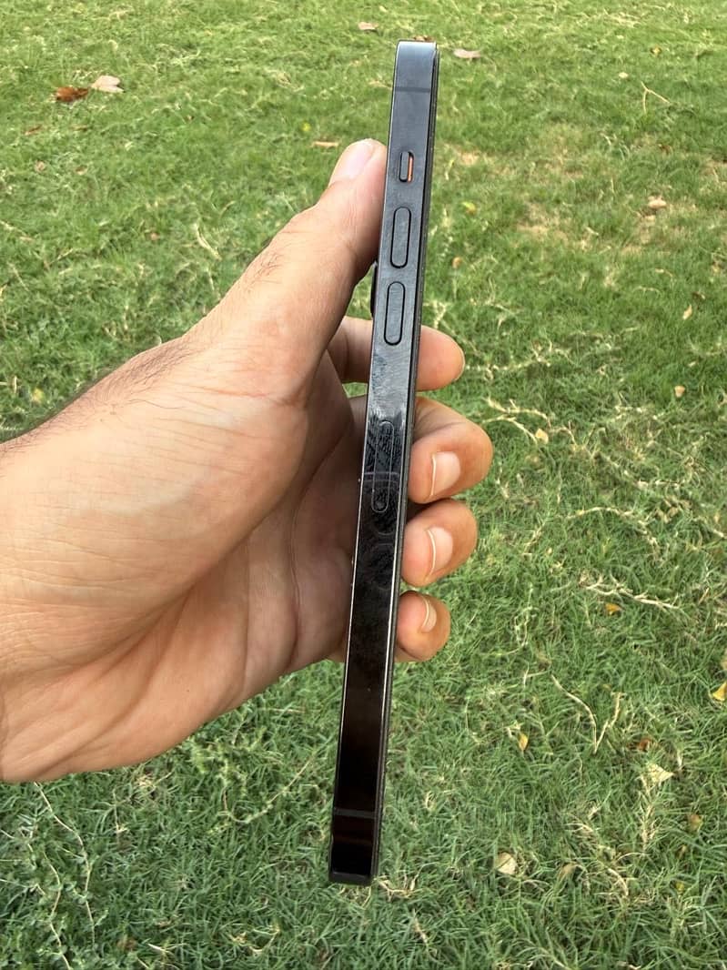 Apple iPhone 14 Pro Max 5