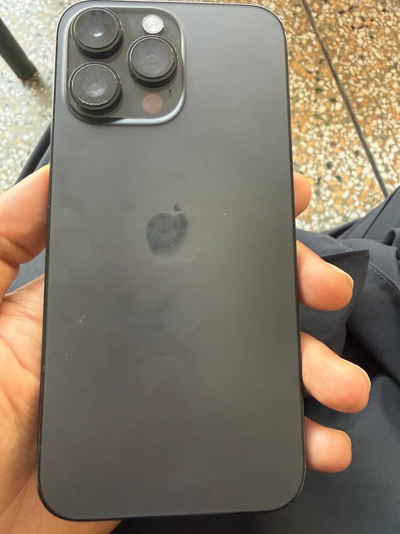 Apple iPhone 14 Pro Max 9