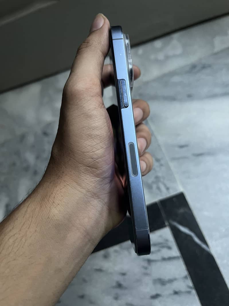 Apple iPhone 13 Pro 2