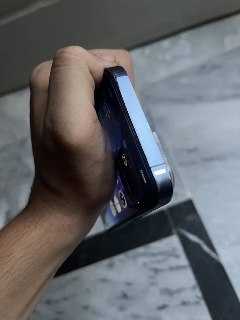Apple iPhone 13 Pro 6