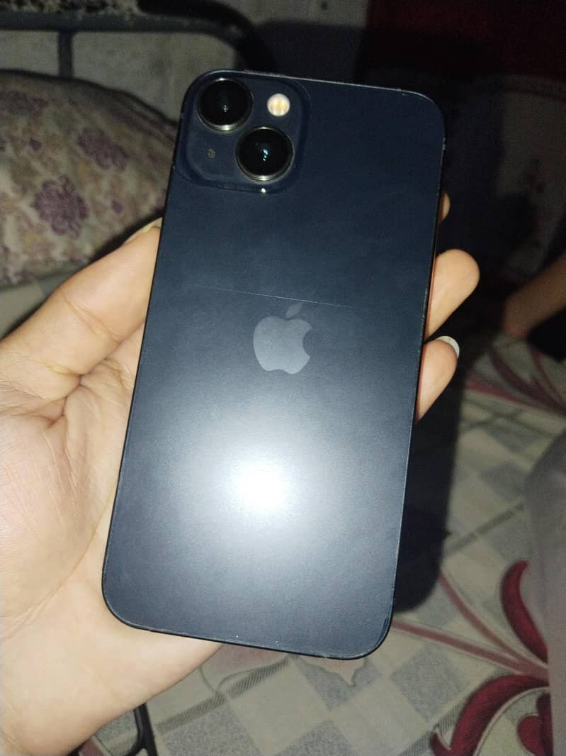 Apple iPhone 13 0