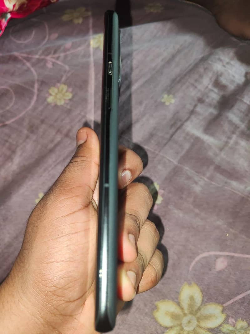 One Plus 9 Pro 4