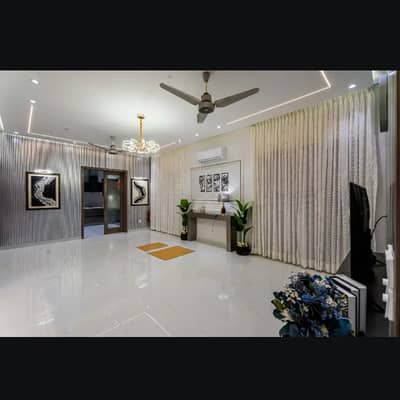 10 Marla Lower Portion For Rent In Paragon City Lahore