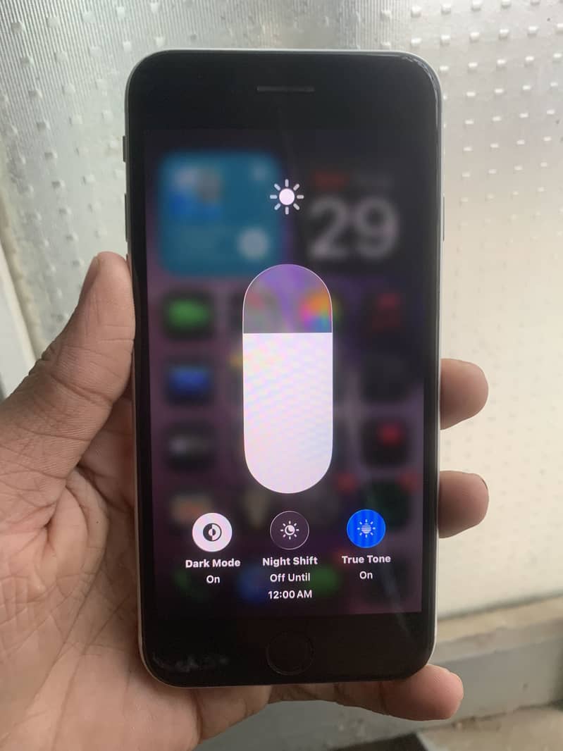 Apple iPhone SE 8