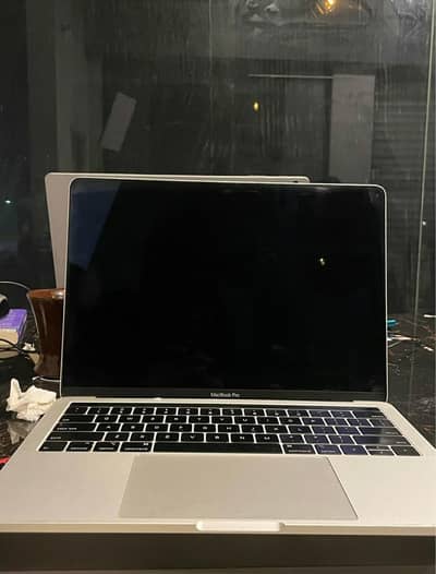  MacBook Pro 2019 — i7 | 16GB RAM | 256GB SSD